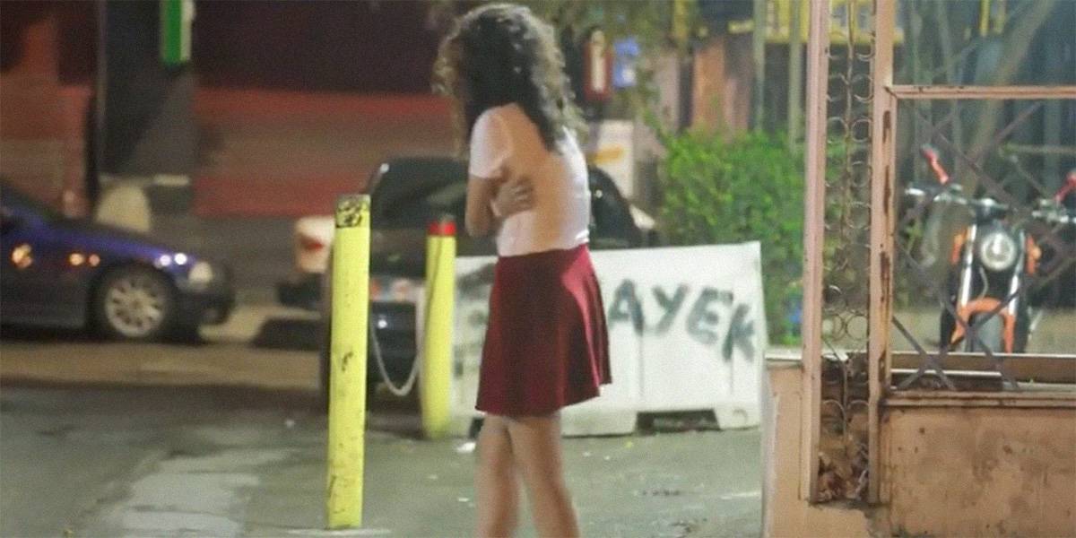 فتاة مُغتصبة في الشارع... تتحمل مسؤولية اغتصابها!