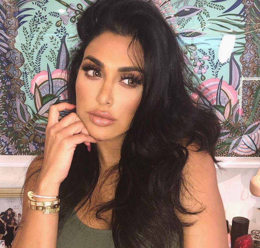 بالفيديو –الآيلاينر لتكبير الشفاه من دون عمليات تجميل... إليك الطريقة