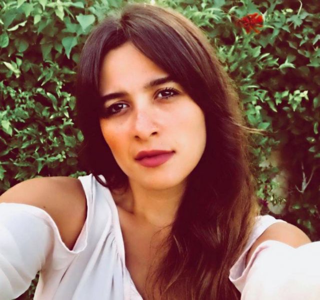 بالصور – الظهور الأول لياسمين عبد العزيز بعد إعلان طلاقها... هذا ما فعلته