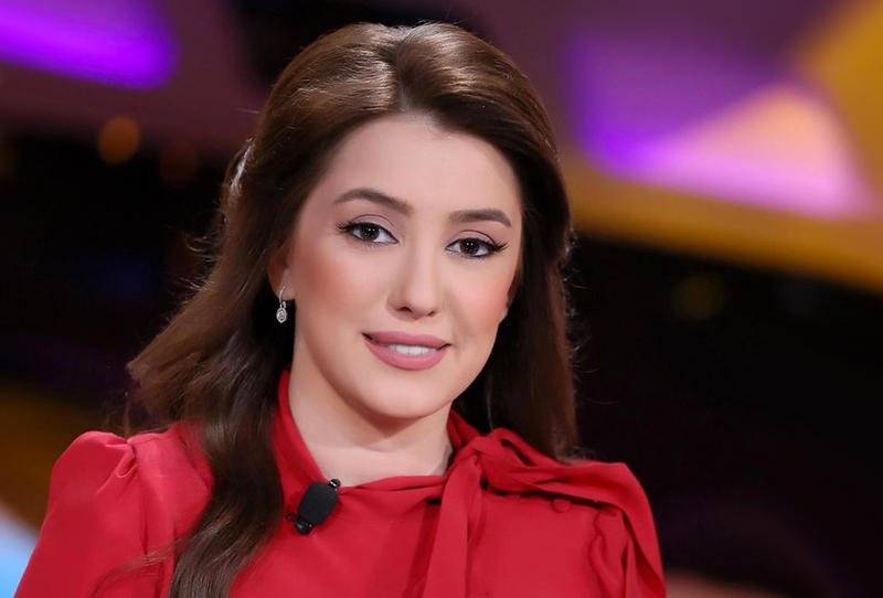 في أول ظهور لها بعد انجابها طفلتها... ملامح التعب والوزن الزائد واضحة على كندة علوش