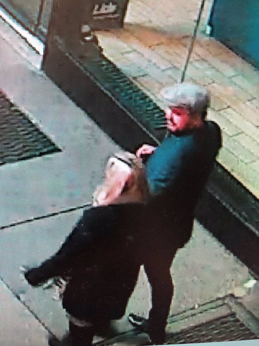 بالصور - شرطة نيويورك تبحث عن شاب تقدم لخطبة حبيبته.. لسبب غريب