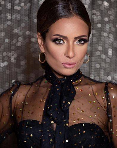 بالصور - تغيّر في شكل ريم البارودي يثير الجدل.. ما قصة خضوعها للتجميل؟