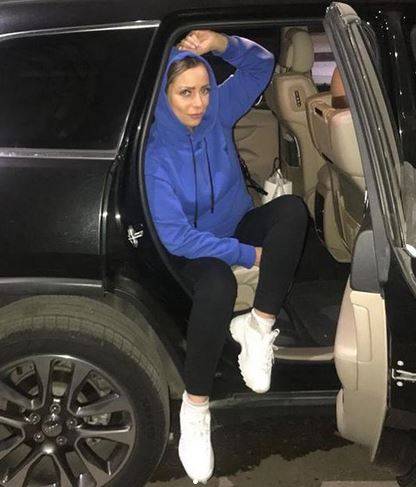 بالصور - ريم البارودي تثير الجدل بسبب ملابسها 