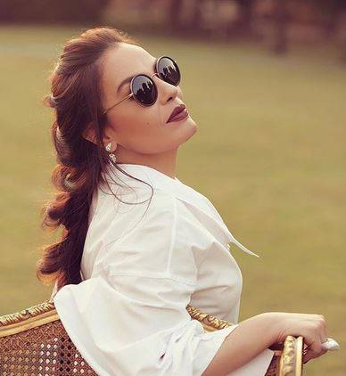 بالصور  والفيديو - شريهان ساحرة في ميلادها الـ54.. وهكذا شكرت محبيها