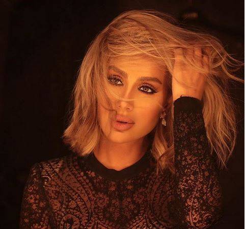 بالفيديو - مفاجأة غير متوقعة من مايا دياب... هكذا احتفلت بميلاد صديقها