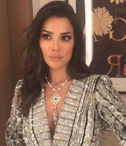 بالصور - اكتشفي القطعة التي لا تستغني عنها نادين نسيب نجيم