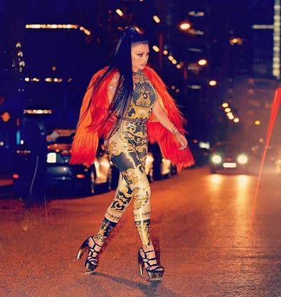 هيفاء وهبي بأقوى هجوم على منتقدى فستانها الشفاف.. وما قالته جريء: 