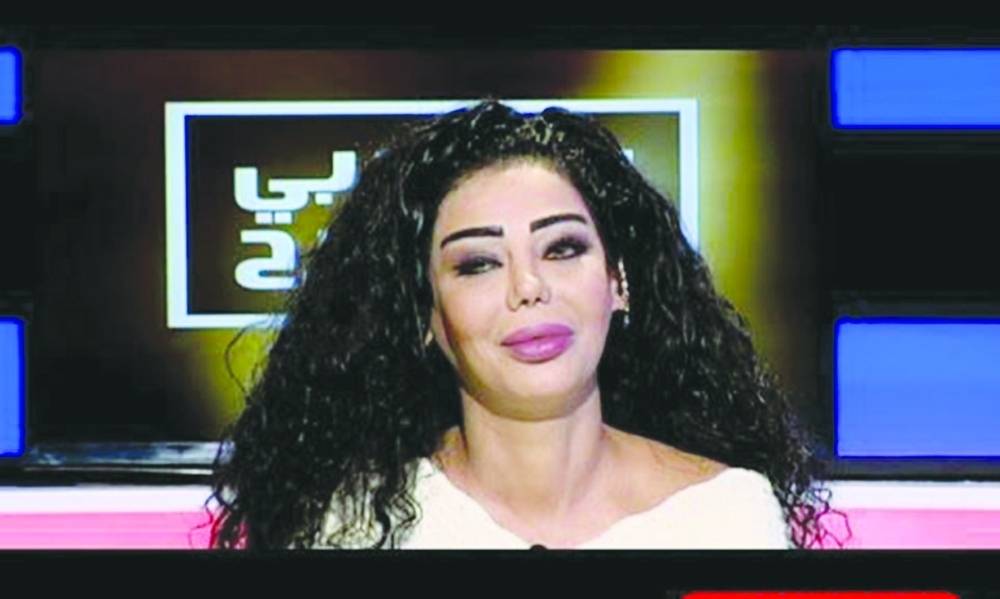 أمل حمادة... نموذج من 