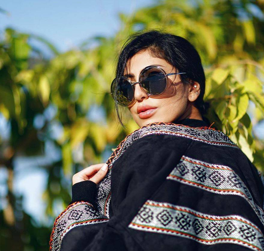 الفيديو – بعد إثارتها الجدل بخاتمها... دانة الطويرش تستفز الجميع باستعراض هديتها المالية: 