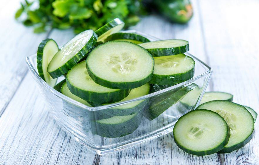 طريقة مضمونة تمنع تعفن الخيار في ثلاجتك... جرّبيها منذ الآن