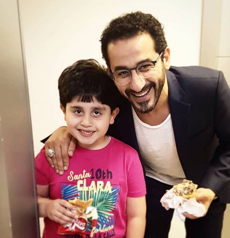 بالفيديو – شاهدوا هذا الطفل العربي متعدد المواهب... 4.5 مليون مشاهدة وأحلام من المعجبين