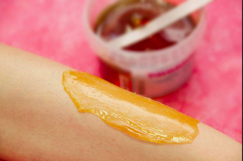 بالفيديو - هل جرّبت خلطة معجون الأسنان والكركم لإزالة الشعر؟ إليك دليل فعاليتها