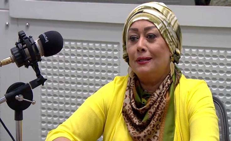 بالفيديو – هالة فاخر تعيد إلى الواجهة الجدل حول نزعها الحجاب... هل تخلت عنه فعلاً؟