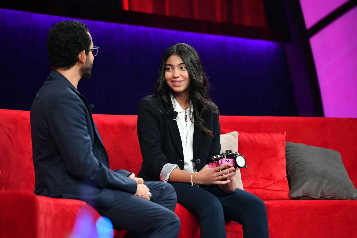 مخترعة سعودية تبهر الجميع بابتكارها الانساني مع أحمد حلمي