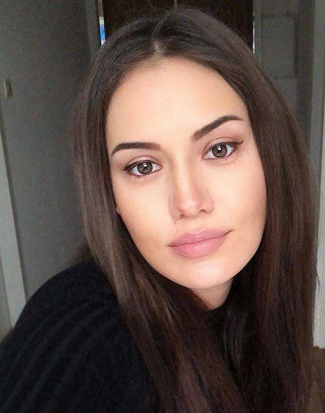 بالصورة – زيادة واضحة في وزن فهرية إيفجن بسبب الحمل... شاهدوها