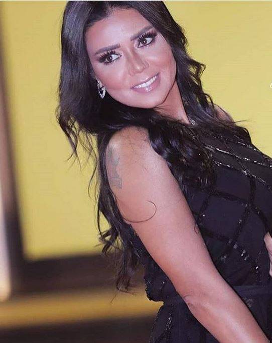 إعلامية خليجية شهيرة تتهم رانيا يوسف بارتكاب جريمة... ووصفها لصورها صادم