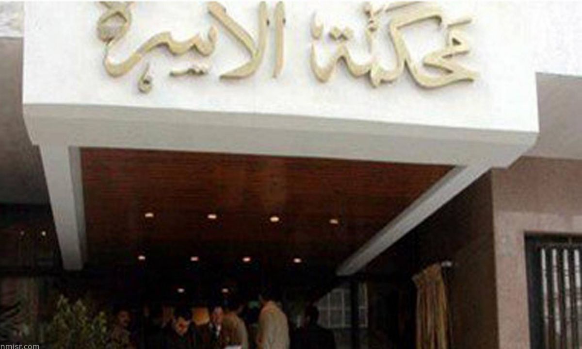 بسبب الميراث: أرملة تتهم حماها بمحاولة الاعتداء عليها وهتك عرضها