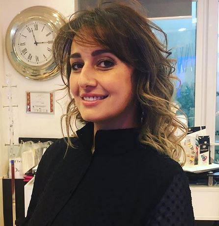 بالصور - حلا شيحا تخطف الأنظار بإطلالة محتشمة