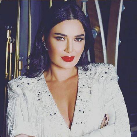 شاهدوا إبنة سيرين عبد النور تحضر الطعام.. وفيديو جديد لكريستانو الصغير يثير ضجة