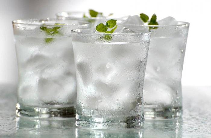 ريجيم الماء البارد لحرق الدهون.. هل تقدرين عليه؟