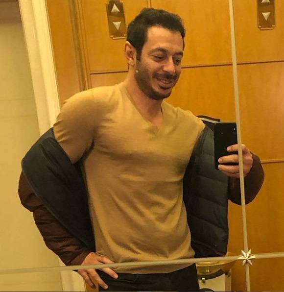 ما السؤال الذي وجهه مصطفى شعبان لجمهوره؟