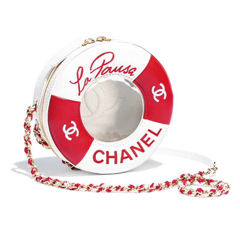 أبحري في أناقة
Chanel