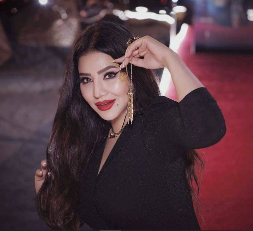 بالفيديو –بعد الضجة بسبب زفاف ابنتها... لماذا قالت لجين عمران لإخوتها 