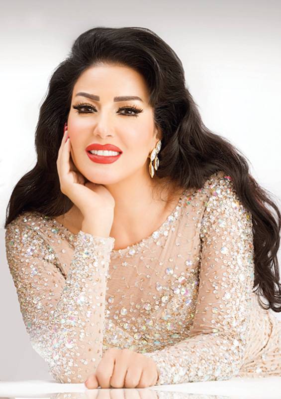 سمية الخشاب:
إليسا ملكة الإحساس وتشابه أغنيتي مع أغنيتها غير مقصود