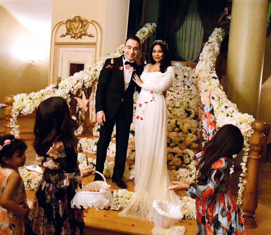 WEDDINGS
زيجات أثارت الجدل في عام 2018... اكتشفوا تفاصيلها