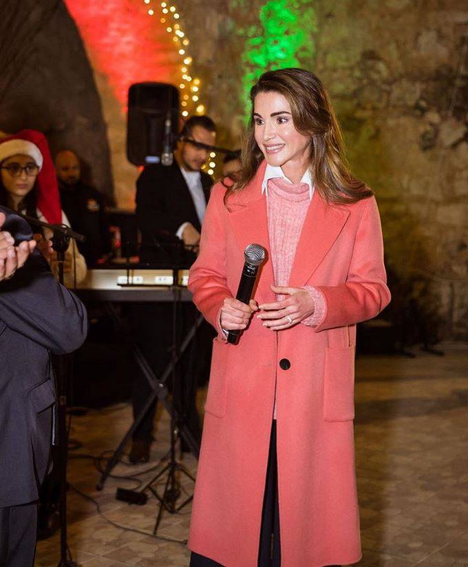بالصورة – الملكة رانيا تودع العام بطريقة مميزة مع عائلتها... وهذه رسالتها
