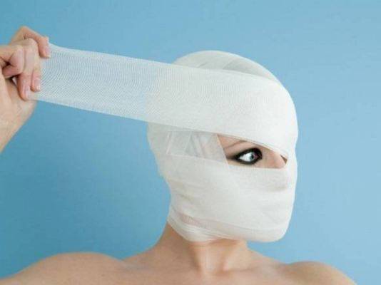 بالصور - ما حقيقة خضوع هذه النجمة المصرية لعملية تجميل جديدة؟