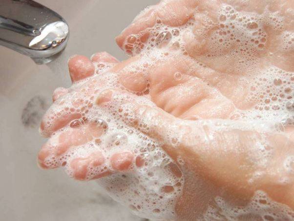 صابون الغار لتنظيف البشرة وتوحيد لونها