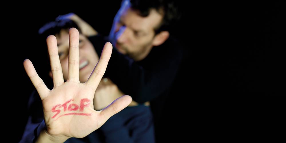 العنف والتحرش نساء يسردن قصصهن في ظل القوانين والمواثيق الدولية