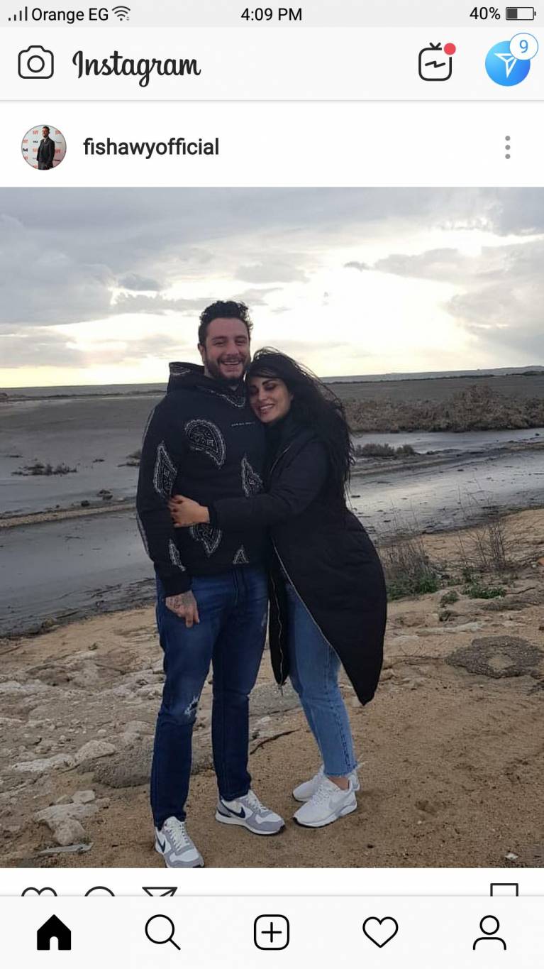 كيف كان رد فعل أحمد الفيشاوي على منتقدي زواجه بمطلقة؟