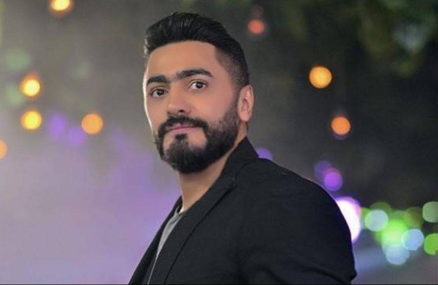بالصورة – ما قصة ظهور تامر حسني مع هذه الفنانة في مكان للسهر؟