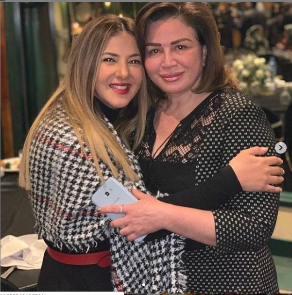 دنيا سمير غانم مع إلهام شاهين