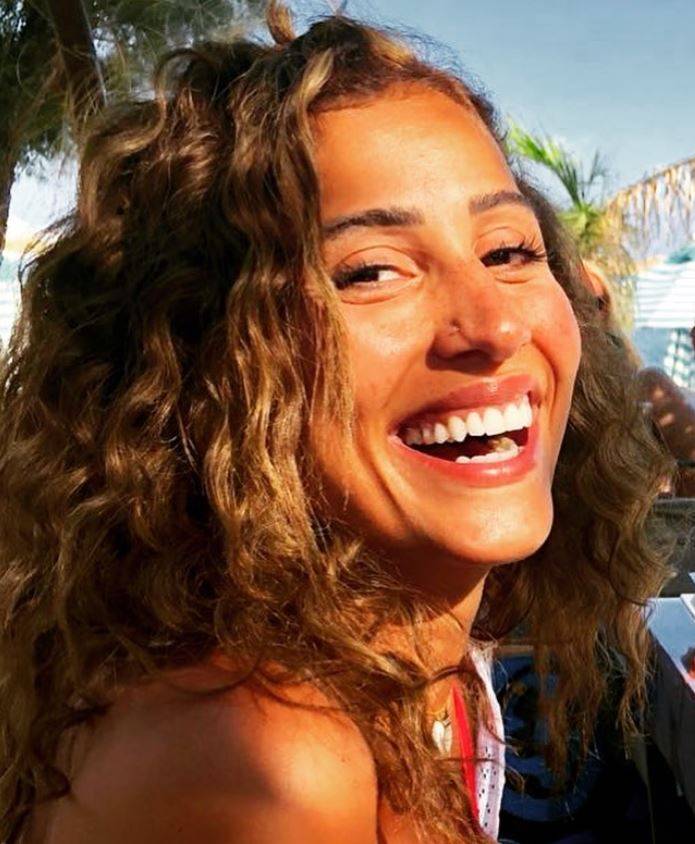 بالصورة - قبل أن تخسر الوزن... هل كانت دينا الشربيني أجمل قبل 10 سنوات