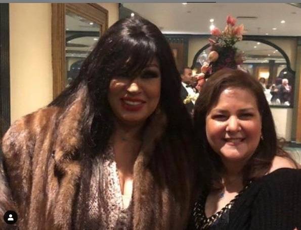 فيفي عبده مع دلال