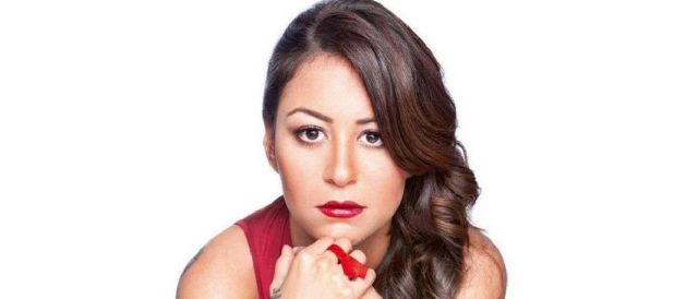 منة شلبي بإطلالة صادمة: نحافة شديدة ومن دون ماكياج... هل هي مريضة؟