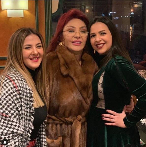 نبيلة عبيد بين دنيا وإيمي