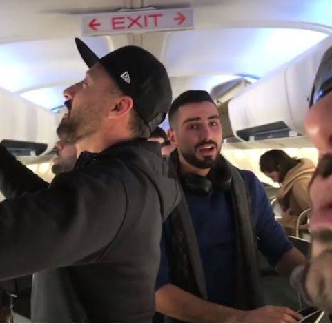 بالفيديو - نجوم الغناء في طائرة واحدة.. شاهدوا ماذا فعلوا وأشعل مواقع التواصل
