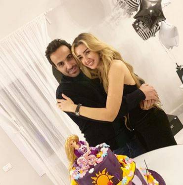 أحمد فهمي يحرج هنا الزاهد بشتائمه وتعليقاته القاسية.. وردها حاسم!