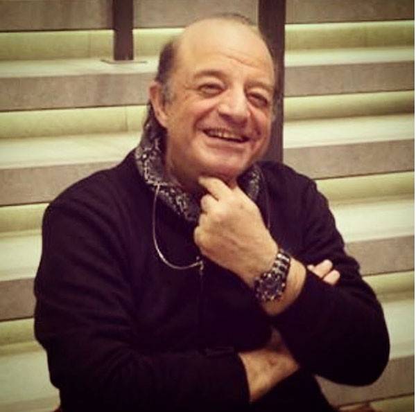 نجم مصري يحيي ذكرى وفاة والده بكلمات مؤثرة