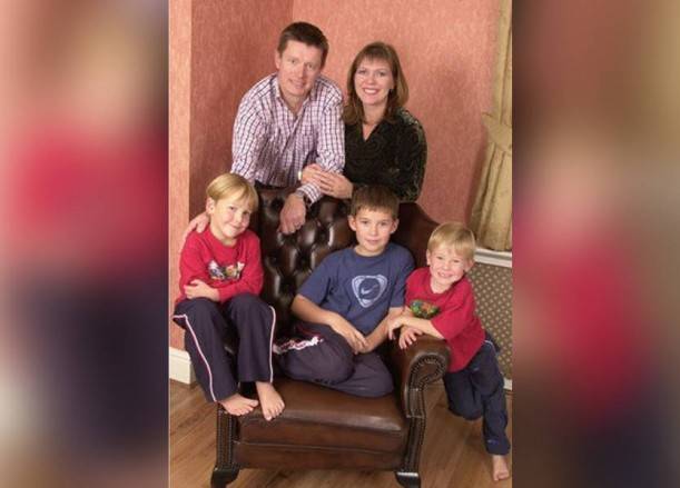 بعد 20 عاماً من الخيانة الزوجية - اكتشف أن أولاده ليسوا من نسله