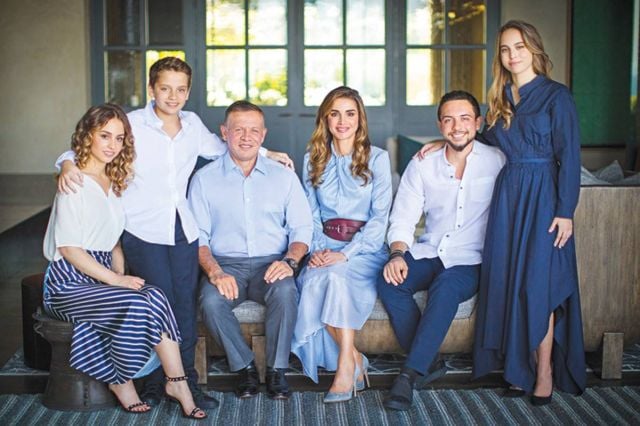 الصورة الرسمية للعائلة الهاشمية الأردنية المالكة لسنة 2019 