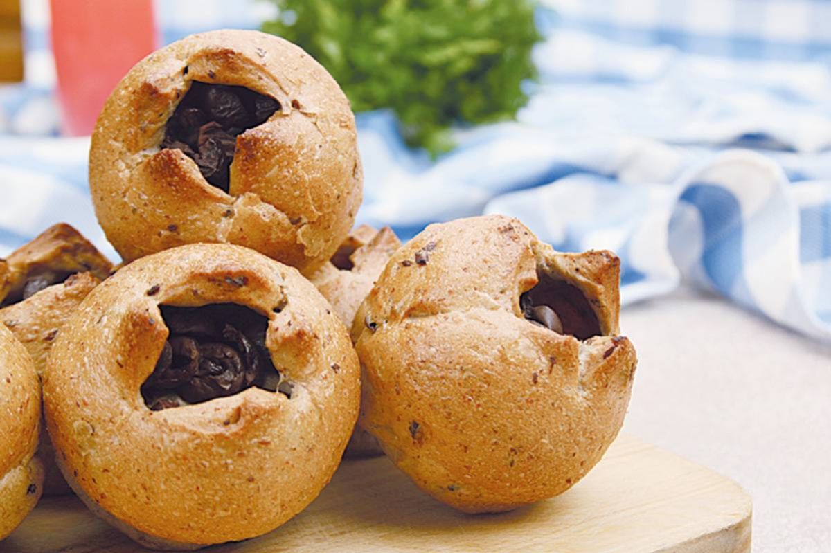 كرات الخبز بالزيتون