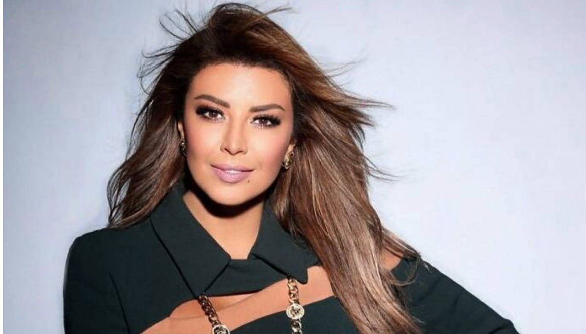 هل اعتزلت أمل بوشوشة الغناء نهائياً؟