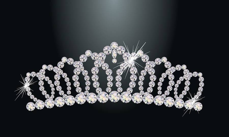 بالصورة – بسبب شكلها ولون بشرتها... موجة تنمر تواجه ملكة جمال الجزائر