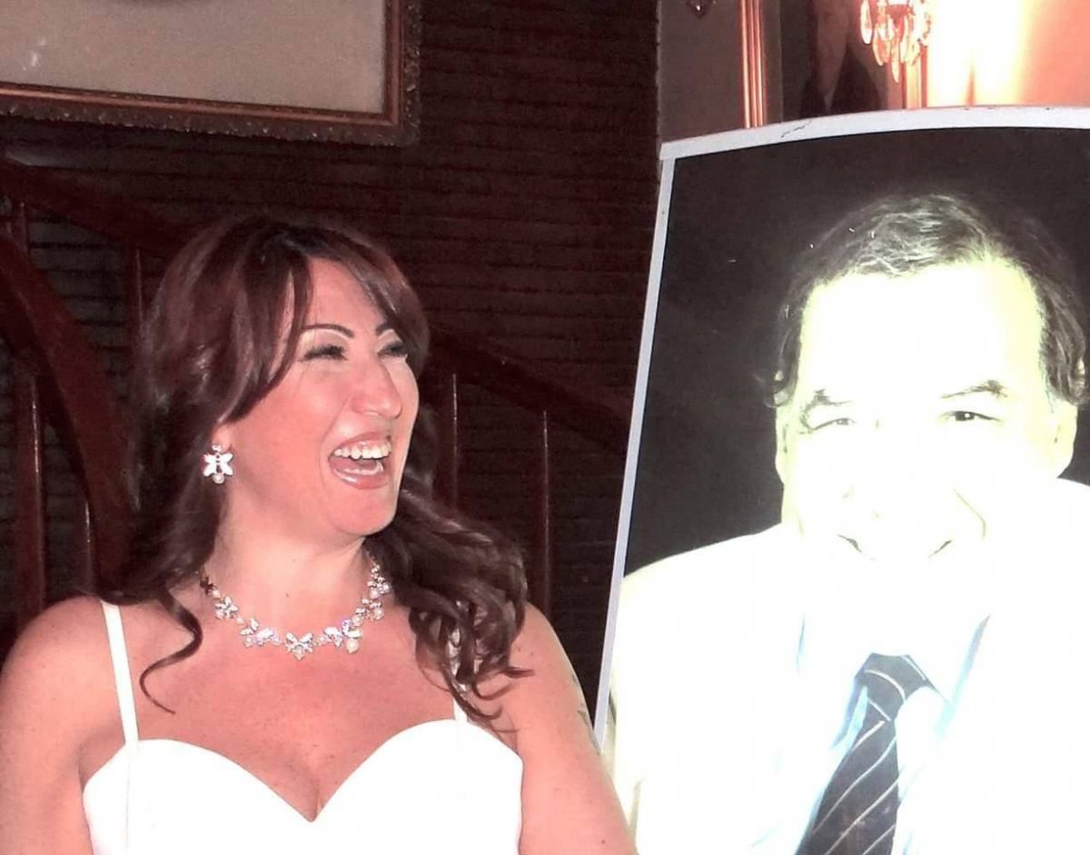ابنة فريد شوفي تفرج عن صور زواجها الثاني.. شاهدوا إطلالتها وعريسها