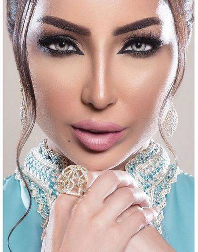 بالصور - دنيا بطمة تعتمد نفس صيحة ميريام فارس الجريئة.. هل نجحت في ذلك؟